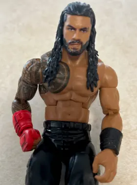 HTX76 MATTEL Wwe Elite Top Picks Roman Reigns Figure