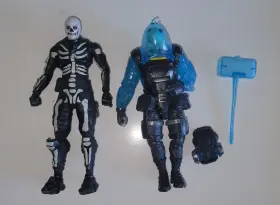 01947G1T MCFARLANE TOYS Fortnite Skull Trooper Rippley Action