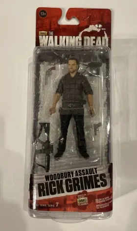 787926145922 MCFARLANE TOYS Amc Walking Woodbury Assault Rick