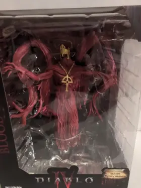 787926167320 MCFARLANE TOYS Blizzard Diablo Blood Bishop #2