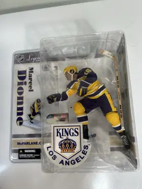 787926752250 MCFARLANE TOYS Marcel Dionne Figure Set Nhl