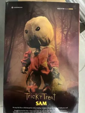 20400 MEZCO Trick Treat Scale Action Figure Doll Horror #2