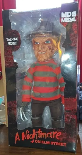32849D5F8C MEZCO Mds Freddy Krueger Talking Figure