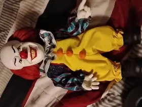 43053 MEZCO Pennywise Scale Action Figure #3