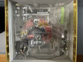 696198120097 MEZCO Rumble Society Doc Nocturnal Action Figure #3