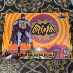 696198170504 MEZCO Batman Classic Tv Toyz Points Deluxe Box