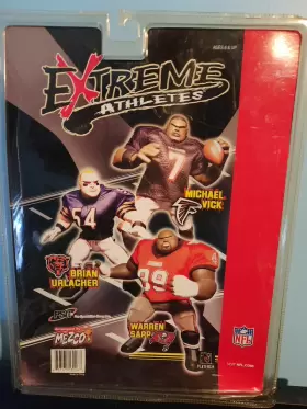 696198210033 MEZCO Extreme Athletes Brian Urlacher Figure Nfl #2
