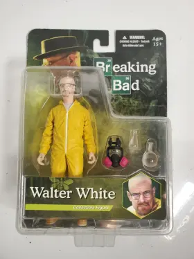 75385 MEZCO Breaking Walter Hazmat Suit Variant Toyz