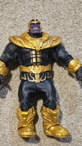 77330 MEZCO Toyz Thanos #3