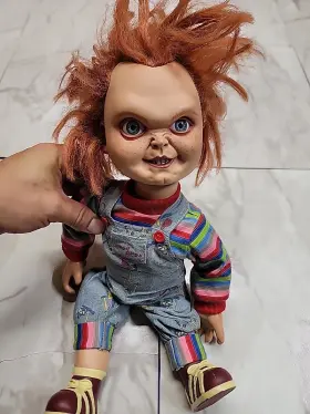 78002 MEZCO Zc Yz Childs Play Talking Sneering Chucky Guy