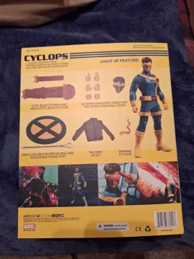 696198769227 MEZCO TOYS Collective Cyclops Action Figure #2