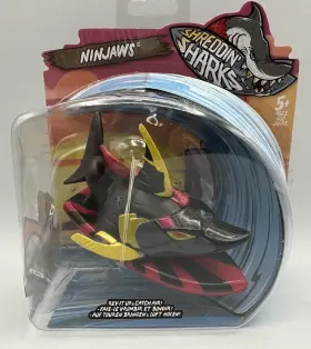 37219SZE MGA ENTERTAINMENT Shreddin Sharks Ninjaws Surfboard
