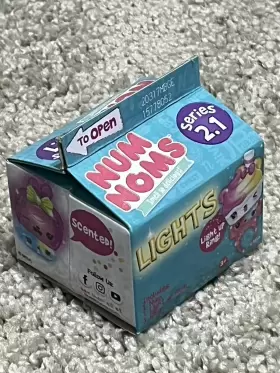 6693 MGA ENTERTAINMENT Num Noms Lights Mystery Pack Scented #3