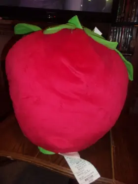 032281226237 MOOSE ENTERPRISE Shopkins Kiss Stuffed Animal #2