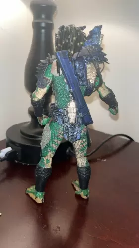 108526 NECA Predator Ultimate Armored Lost Action Figure #2