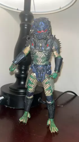 108526 NECA Predator Ultimate Armored Lost Action Figure