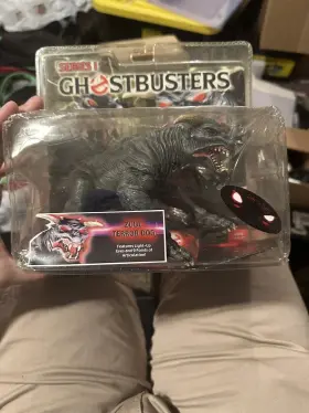 31969 NECA Box Ghostbusters Action Figure Zuul Terror Dog