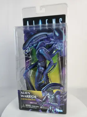 367N081817 NECA Alien Warrior Xenomorph Figure Club Predator