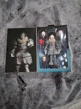 45454 NECA Chapter Ultimate Pennywise Action Figure