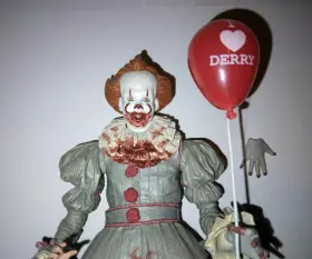 45466 NECA Movie Pennywise Action Figure Gamestop #2