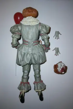 45466 NECA Movie Pennywise Action Figure Gamestop #3
