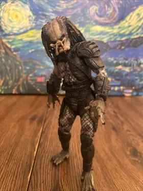 51431 NECA Classic Predator Unmasked Closed Mouth Figure