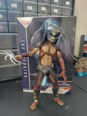 51581 NECA Predator Lab Escape Ultimate Fugitive Action