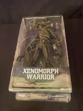 634482513903 NECA Aliens Xenomorph Warrior Action Figure Box
