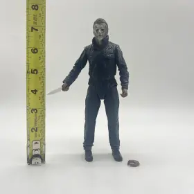 NC60651 NECA Halloween Ends Ultimate Michael Collectible #2