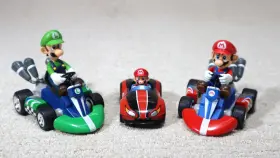 41768 NINTENDO Mario Bros Movie Toy Racer Kart Figure