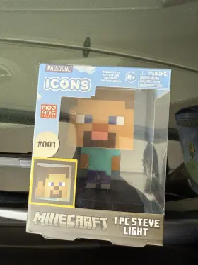 PA063024 PALADONE Icons Minecraft Up Steve Light Figure