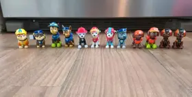 6053362 PAW PATROL Toys Pretend Play Figures Chase Rocky Zuma