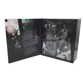 662248815732 PLAY ARTS Kai Predator Action Figure Box Square
