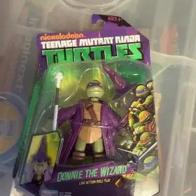 043377905561 PLAYMATES TOYS Donnie Wizard Donatello Teenage