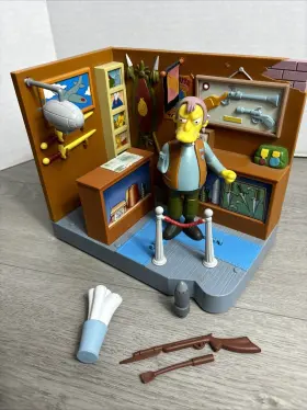 43803 PLAYMATES TOYS Simpsons Wos Military Antique Playset
