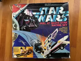 3-3850 POWER PASSERS Star Wars Duel Death Slot Car Racing Set