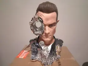 PA005TE2 PUREARTS Terminator Art Mask Bust Scale Standard