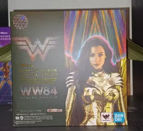573102604996 S.H.FIGUARTS Wonder Woman Golden Armor Tamashii