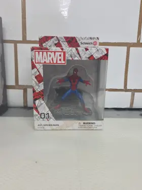 10124855 SCHLEICH Marvel Spiderman Figurine