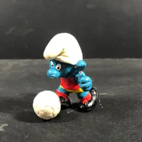 20035 SCHLEICH Soccer Player Smurf Figure Pvc Toy Figurine