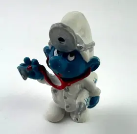 20037 SCHLEICH Peyo Doctor Smurf Physician Figure Pvc Toy