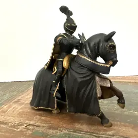 70032 SCHLEICH Medieval Knight Castle Jousting Horse Figure #3