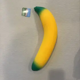 840359704019 SUNNY DAYS Laffy Snacks Squishy Stretchy Banana