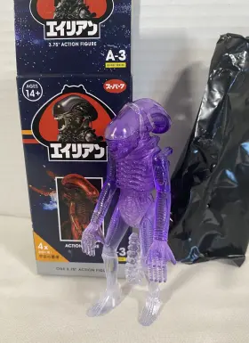 811169035419 SUPER7 Reaction Alien Blind Box Xenomorph Nebula