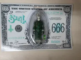 840049808669 SUPER7 Ghost Mummy Dust Papa Emeritus Reaction