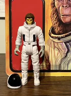 MAR188013 SUPER7 Planet Apes Astronaut Cornelius Reaction #2