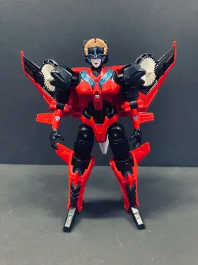 ADIB075K6VMZR TAKARA TOMY Transformers Legends Targetmaster #2