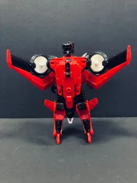 ADIB075K6VMZR TAKARA TOMY Transformers Legends Targetmaster #3