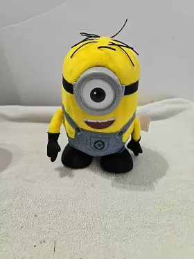 20278 THINKWAY TOYS Despicable Me Minion Walking Talking Mel