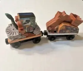 BDG20 THOMAS FRIENDS Wooden Railway Scrap Monster Tale Brave